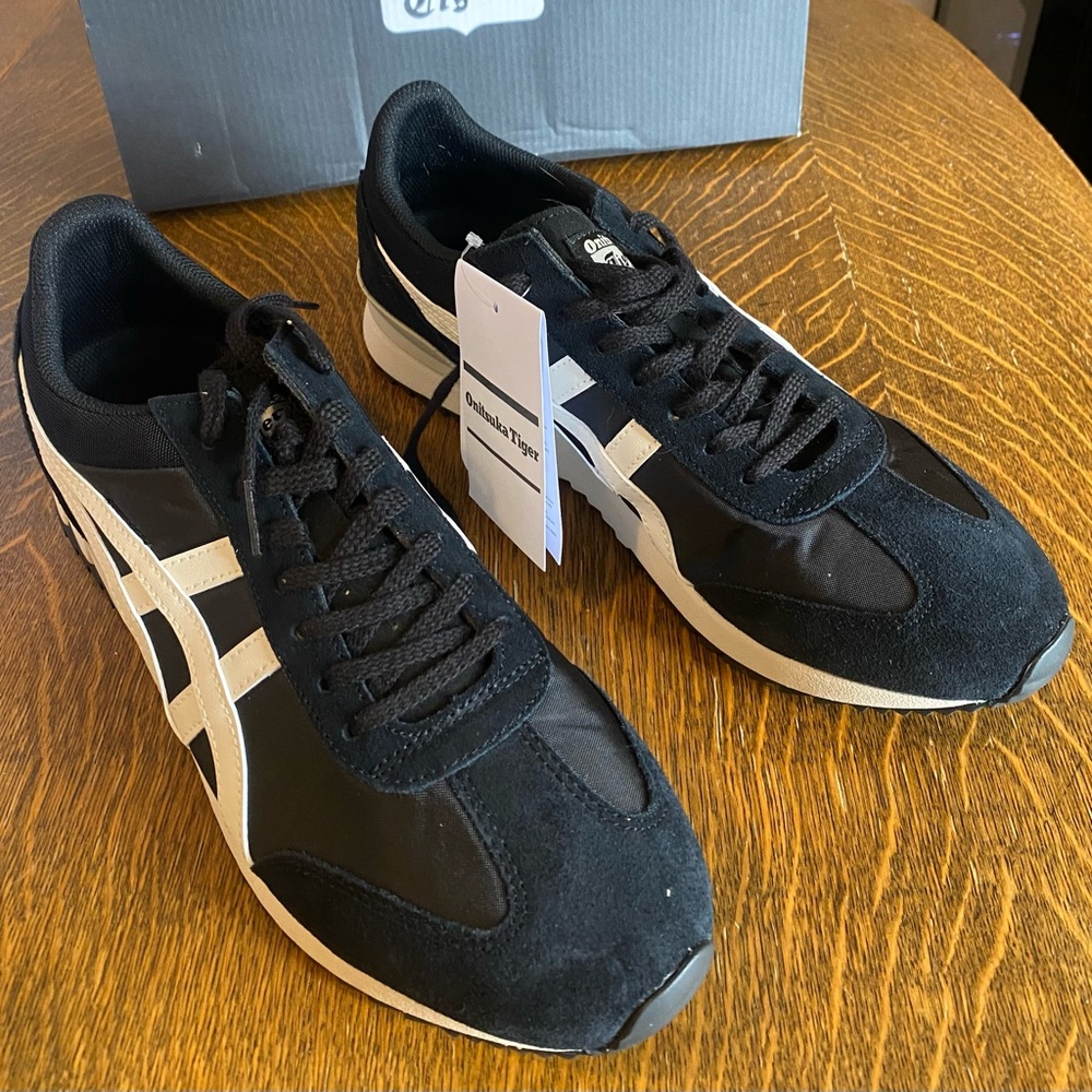 Onitsuka Tiger by Asics Men's Black and White Sneakers - NEW w TAGS